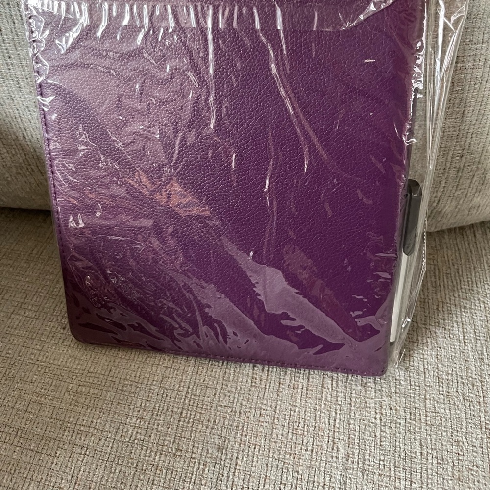 iPad Case - Picture 2 of 7